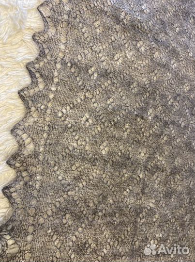 Пуховый платок палантин