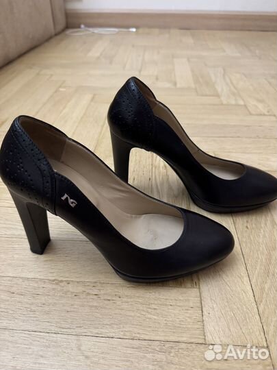 Туфли женские 36 размер Nero Giardini