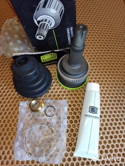 Шрус наружный передний Toyota Corolla E120