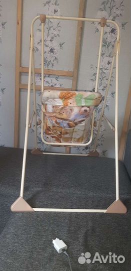 Детская качелька