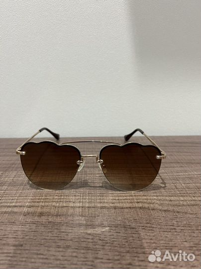 Солнцезащитные очки