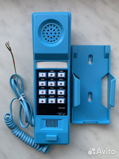 Телефон кнопочный новый.Ретро