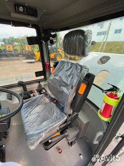 Фронтальный погрузчик STI ZL12S, 2023