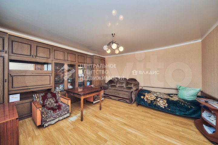 Дом 45 м² на участке 2 сот.