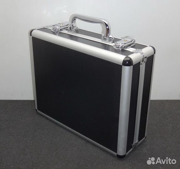 Накамерный монитор Comodo VB-1950US M7pro