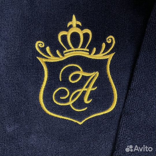 Халат с вышивкой