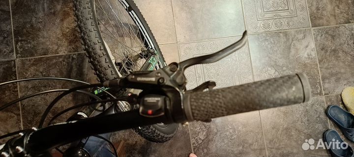 Продам велосипед GT Avalanche Elite 27.5