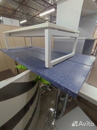 Барный стол