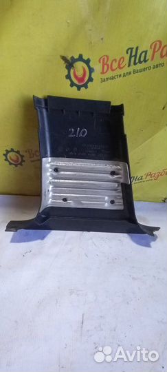 Накладка Мерседес-Бенс E-Класс W 210 2.0 бензин