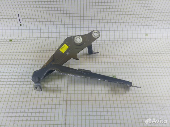 Петля капота для Ford Mustang 6 RH