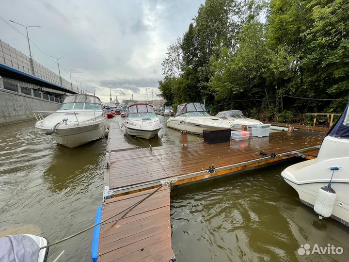Стоянка, парковка катера, гидроцикла в центре спб