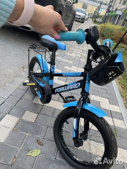 Трехколесный велосипед