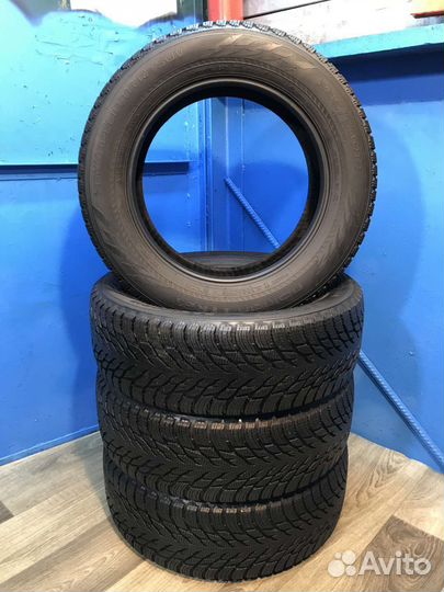 Nokian Tyres Hakkapeliitta R3 SUV 235/60 R18