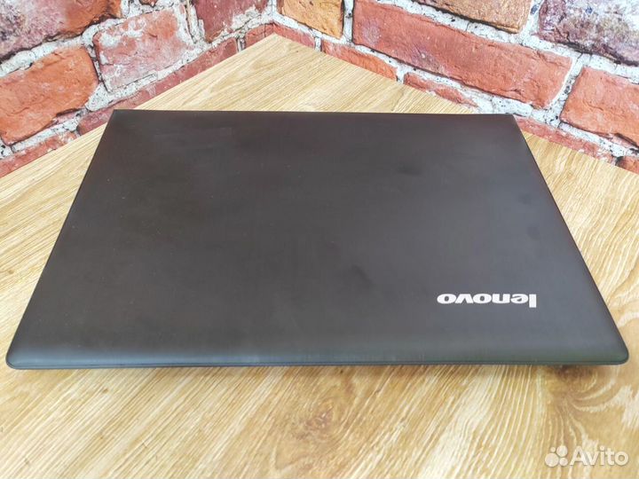 Игровой ноутбук Lenovo с 14