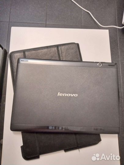 Планшет lenovo IdeaTab 60032 треб ремонта