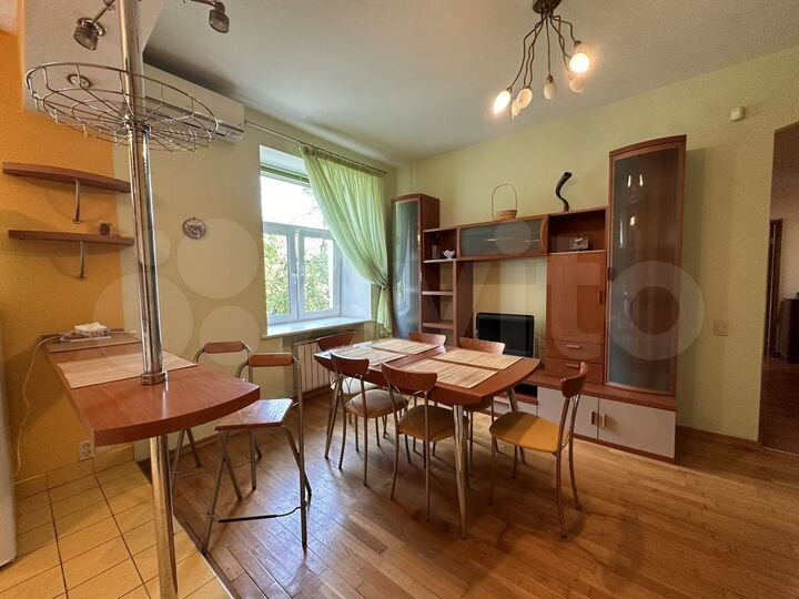 2-к. квартира, 72 м², 3/5 эт.