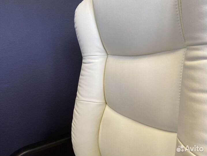 Компьютерное кресло