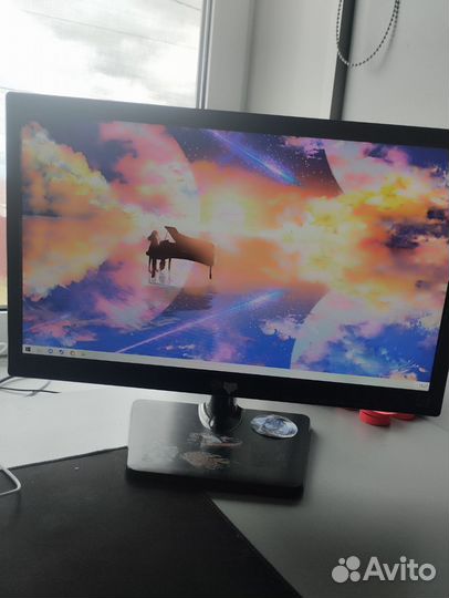 Монитор LG 18.5