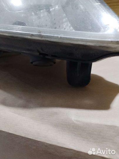 Фара правая trafic