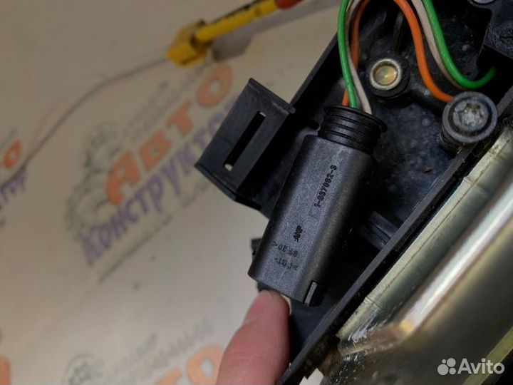 Замок двери задний правый Bmw 5 Седан Iv 530 D М57