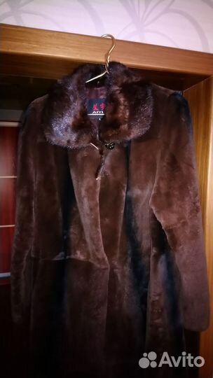 Шуба бобровая с норковым воротником