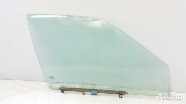 Стекло двери переднее правое Volkswagen Passat 3A2