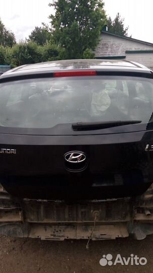 Hyundai i30 крышка багажника