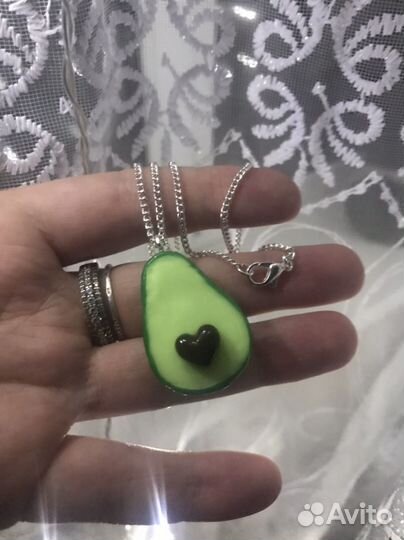 Кулон авокадо ручной работы