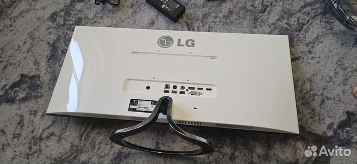 Монитор LG 29 со звуком