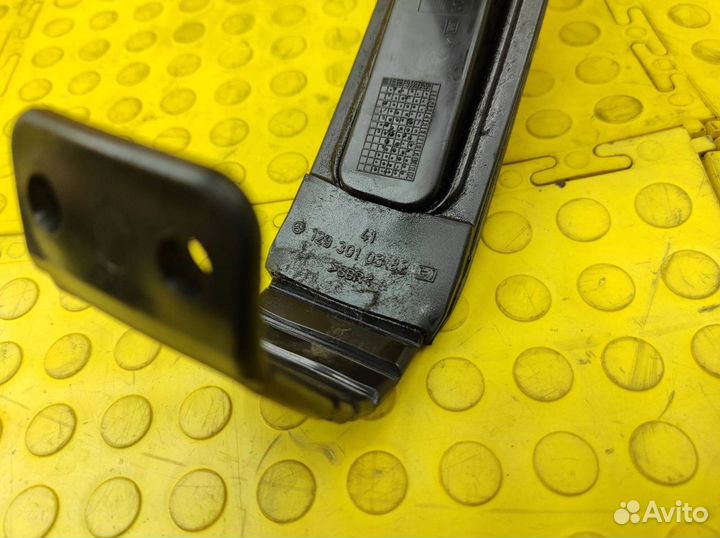 Педали комплект Mercedes-Benz S210 M113.940 4.3