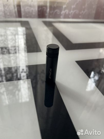 Держатель для видеокарты