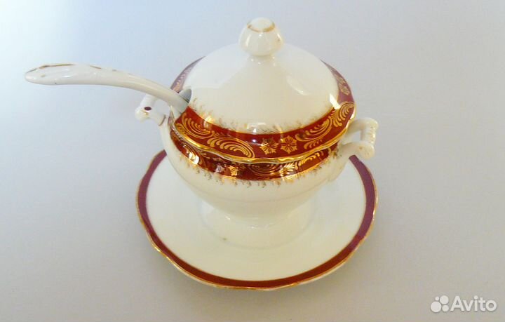 Фарфор Кузнецова. Хренница, горчичница, медовница