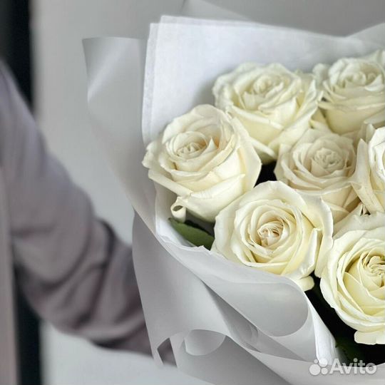 Букет из белых роз 9