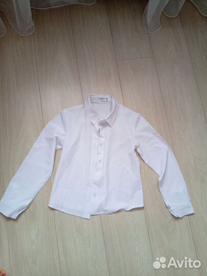 Блузка белая