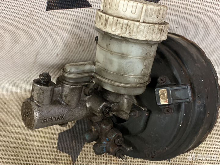 Тормозной вакуумник Mitsubishi Carisma NW200219