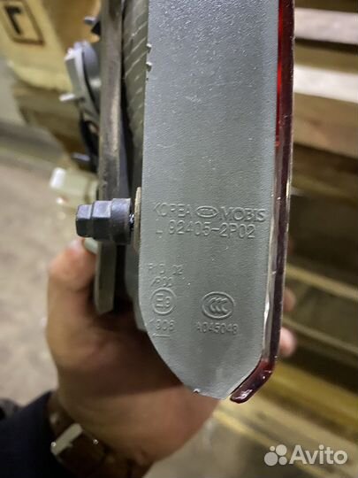 Фонарь задний левый, правый на KIA sorento