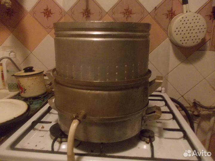 Старинная соковарка времён СССР