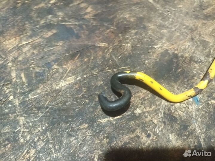 Держатель капота Ford Focus I (1998—2004) 1,I, mk1