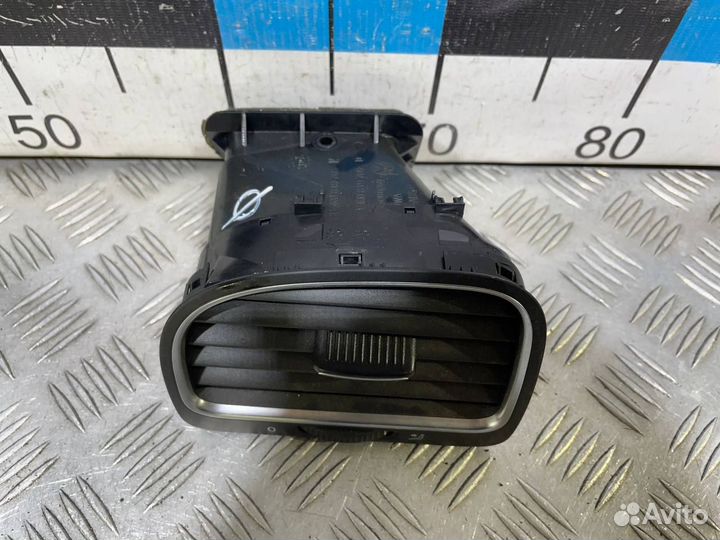 Б/У Дефлектор воздушный#001