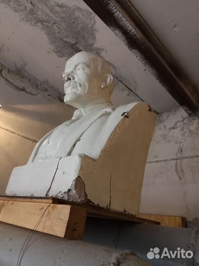 Бюст ленина гипс