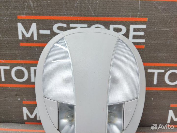 Плафон освещения задний Mercedes-Benz E-Class W211