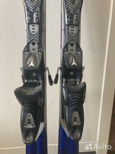 Горные лыжи atomic