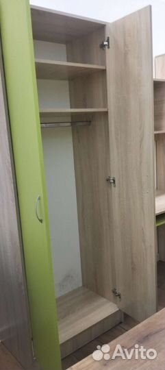 Школьный уголок стол компьютерный