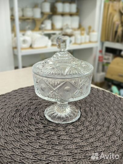 Ваза конфетница (сахарница)