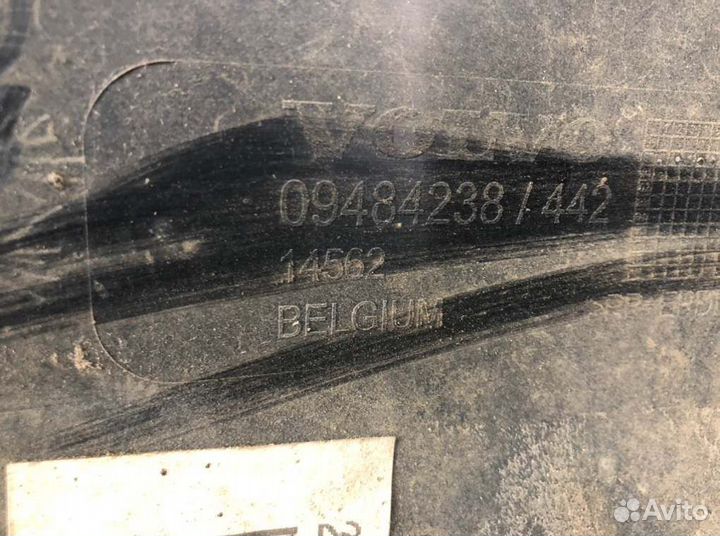 Бампер 09484238 Volvo V70 (2000-2008)