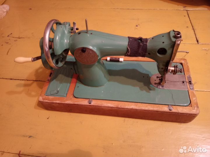 Швейная машина Подольск ручная СССР