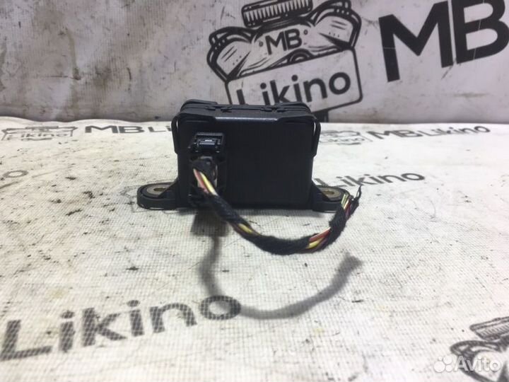 Датчик ускорения Mercedes R-Class W251