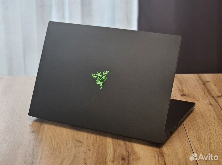 Razer Blade 18 i9/64/RTX 4090