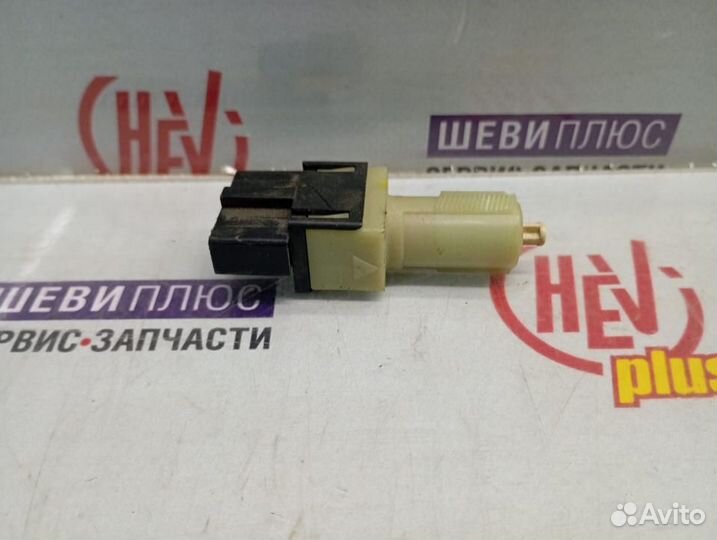 Датчик педали тормоза Hummer H3