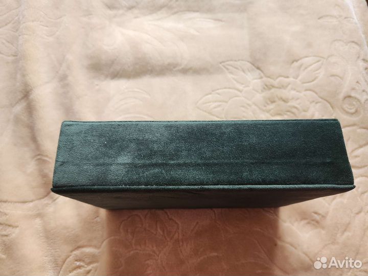 Шкатулка для ювелирных украшений